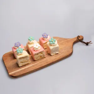 Petit fours